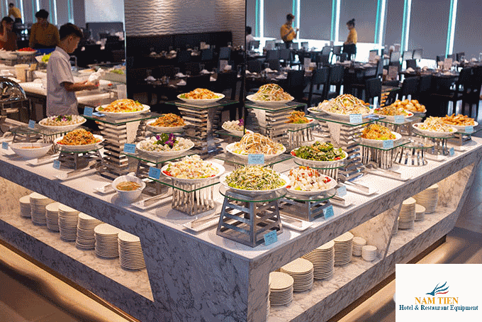 chân kệ trưng bày buffet tại hcm