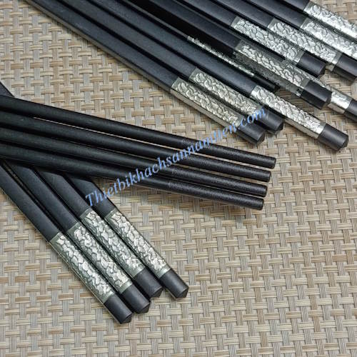 Đũa Nhựa Đen Cao Cấp Đầu Bọc Kim Loại NT0415013