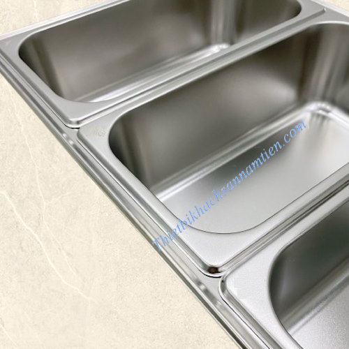 Khay Trưng Bày Thức Ăn Buffet 3 Ngăn Nắp PC