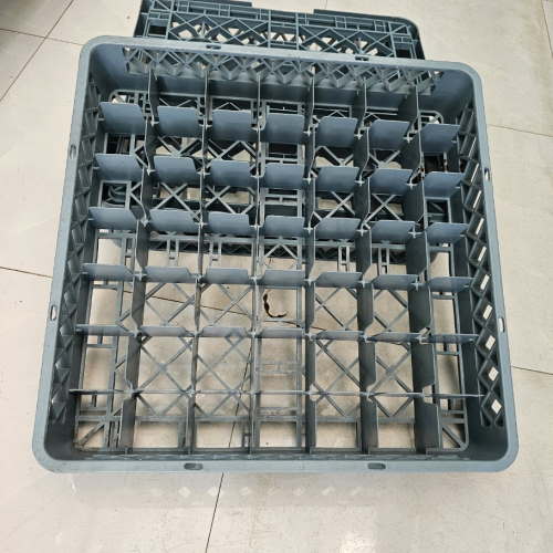 Rack đựng ly 49 ngăn