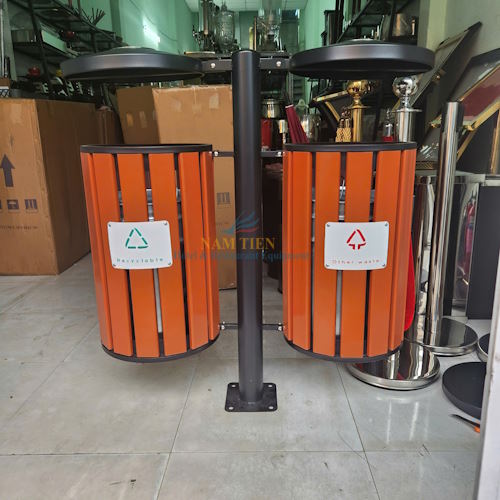 Thùng Rác Gỗ 2 Ngăn Ngoài Trời NT0104013