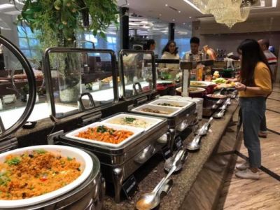 Mách bạn cách sắp xếp thiết bị nhà hàng buffet như thế nào?